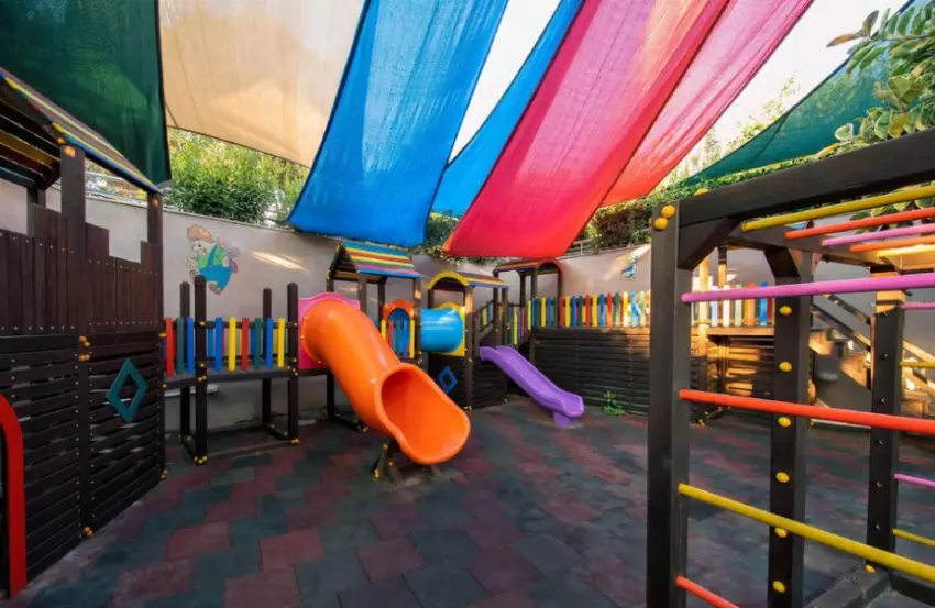 زمین بازی هتل سوسسی لاکچری ریزورت آنتالیا